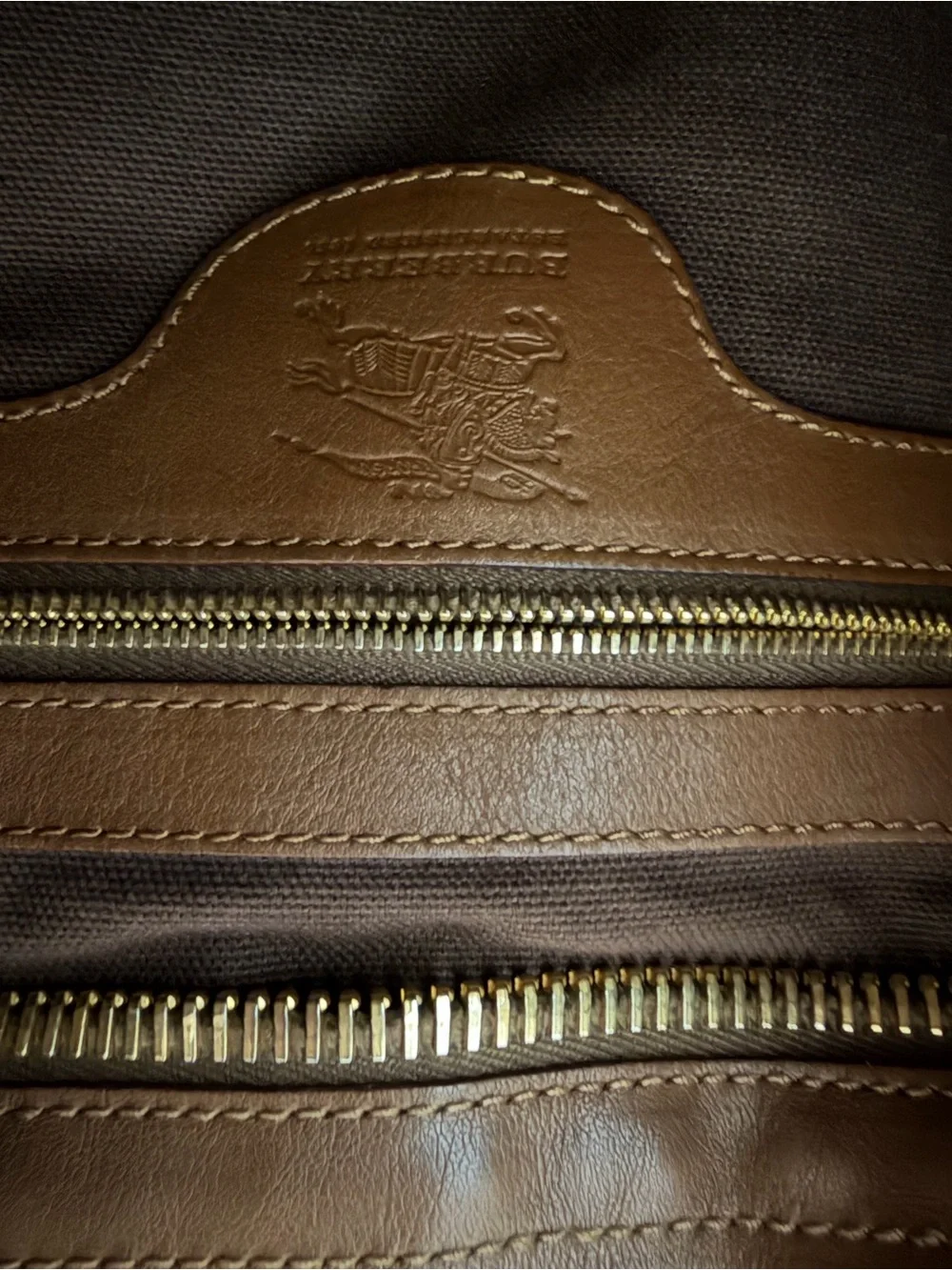 Burberry classic hobo